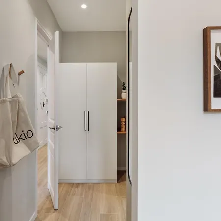 Atitlan - 3 Bedrooms, Office And Balcony In Eixample Esquerra Apartamento *