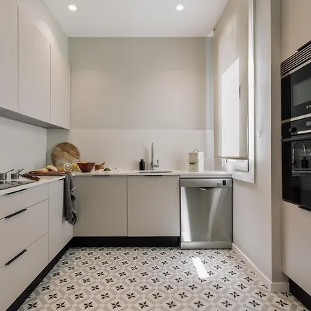 Atitlan - 3 Bedrooms, Office And Balcony In Eixample Esquerra * برشلونة